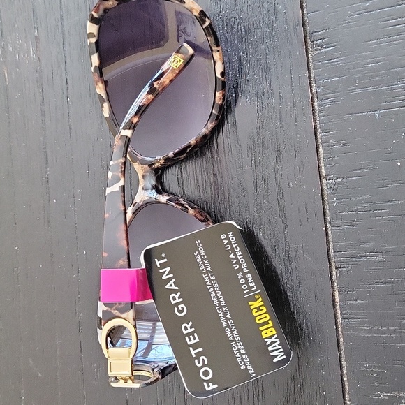 Foster Grant 👓 - Picture 3 of 4